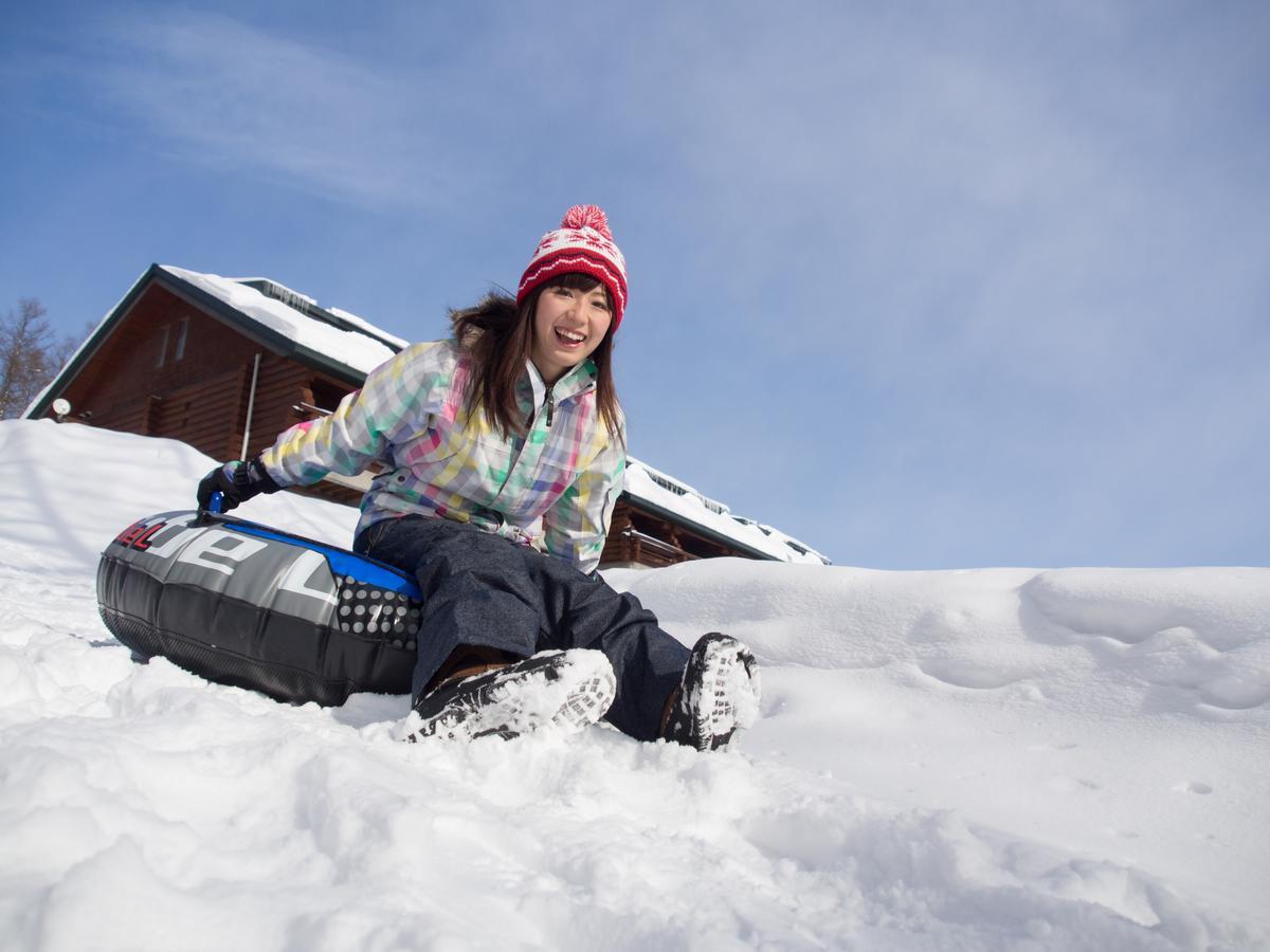 Log Hotel Larch Lake Kanayama Minamifurano Bagian luar foto
