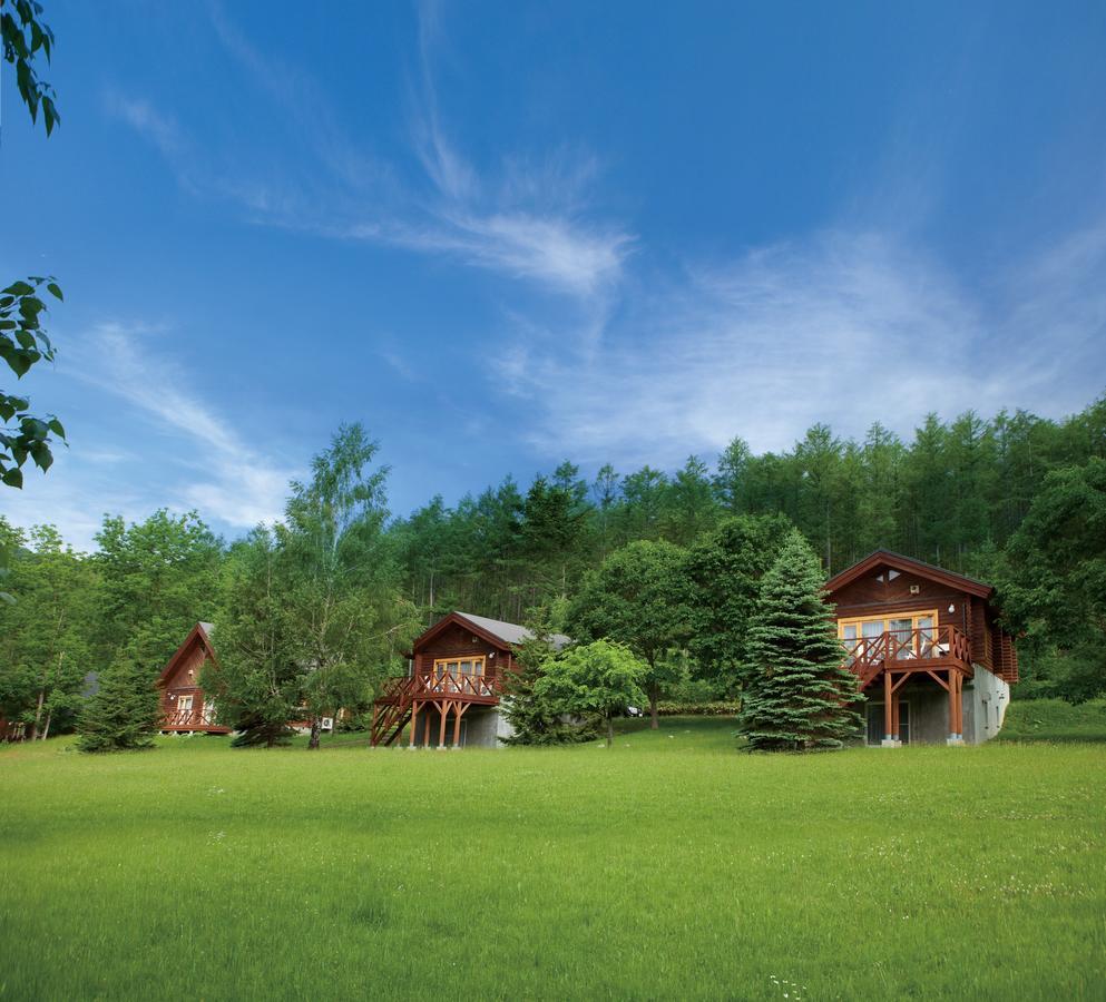 Log Hotel Larch Lake Kanayama Minamifurano Ruang foto