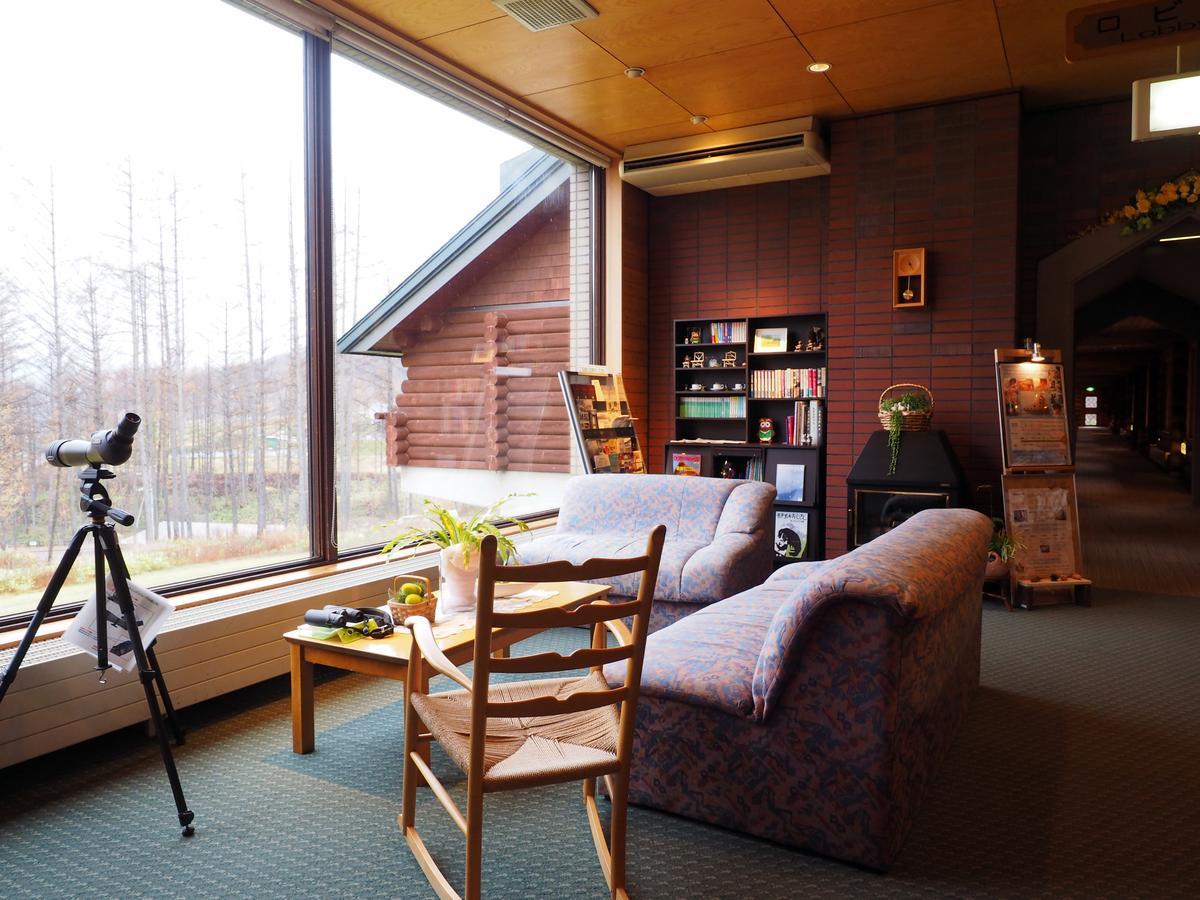 Log Hotel Larch Lake Kanayama Minamifurano Bagian luar foto